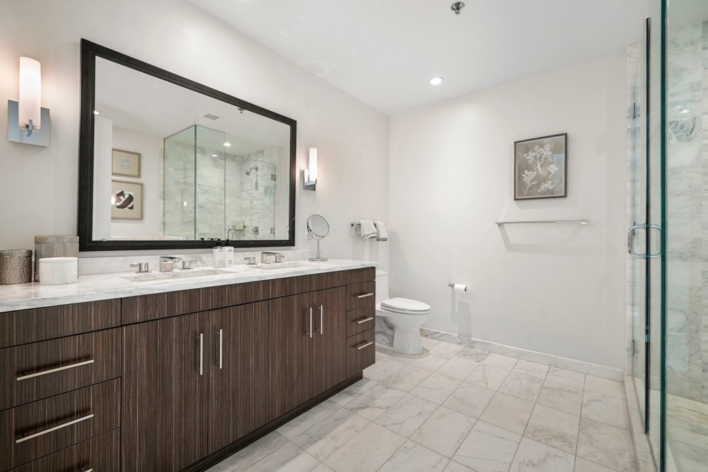 580 Washington Street, Unit PH3 Boston, MA 02111 - Photo 17 of 26