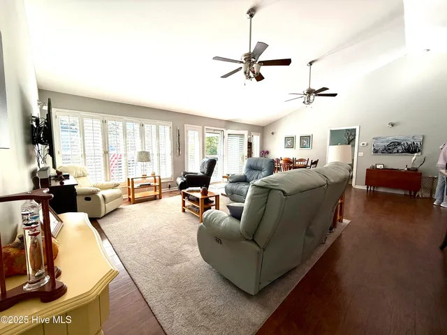 $800,000 | 138 Loblolly Drive, Pine Knoll Shores, NC 28512