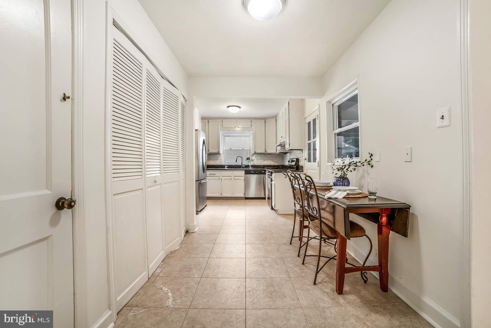 716 Cambridge Road Bala Cynwyd, PA 19004 - Photo 9 of 26 Kitchen