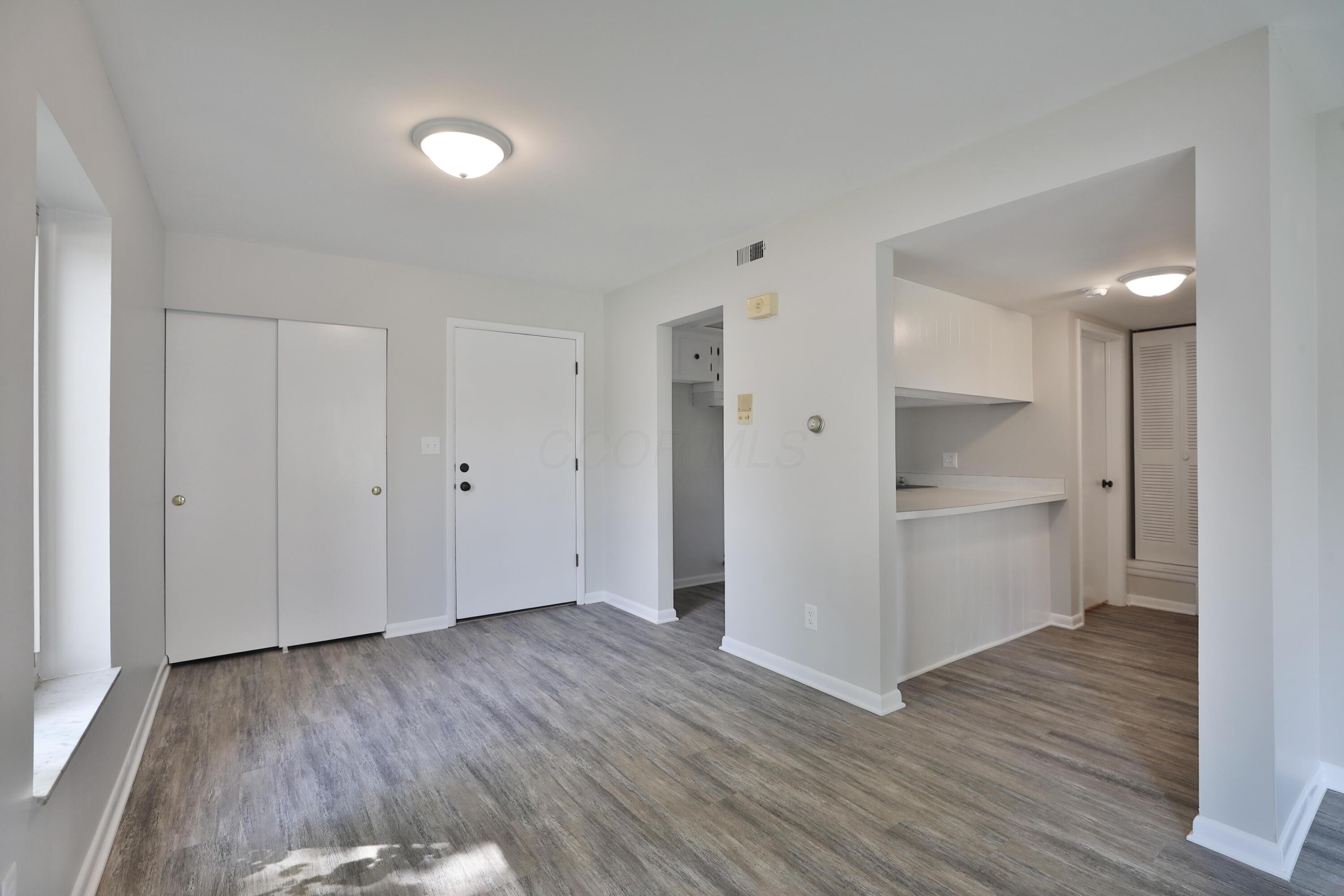 699 Wetmore Road, Unit G Columbus, OH 43214 - Photo 12 of 27 669-Wetmore-12