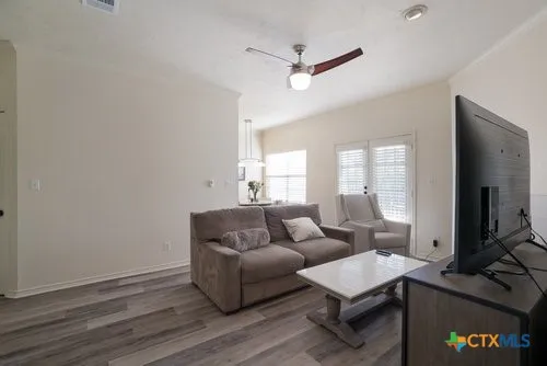 $1,650 | 1005 North LBJ Drive, Unit B1, San Marcos, TX 78666