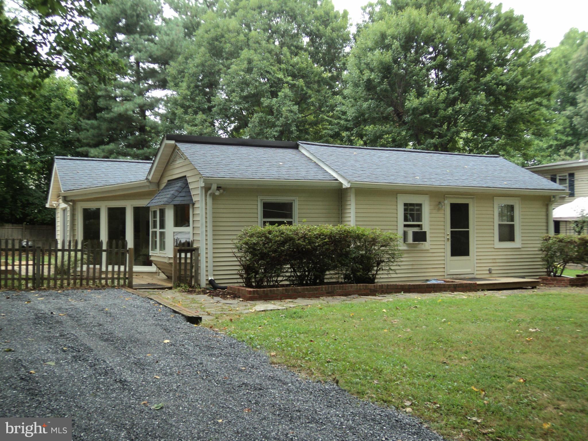15700 Peach Orchard Road Silver Spring, MD 20905 - Photo 4 of 18 Exterior (Front)