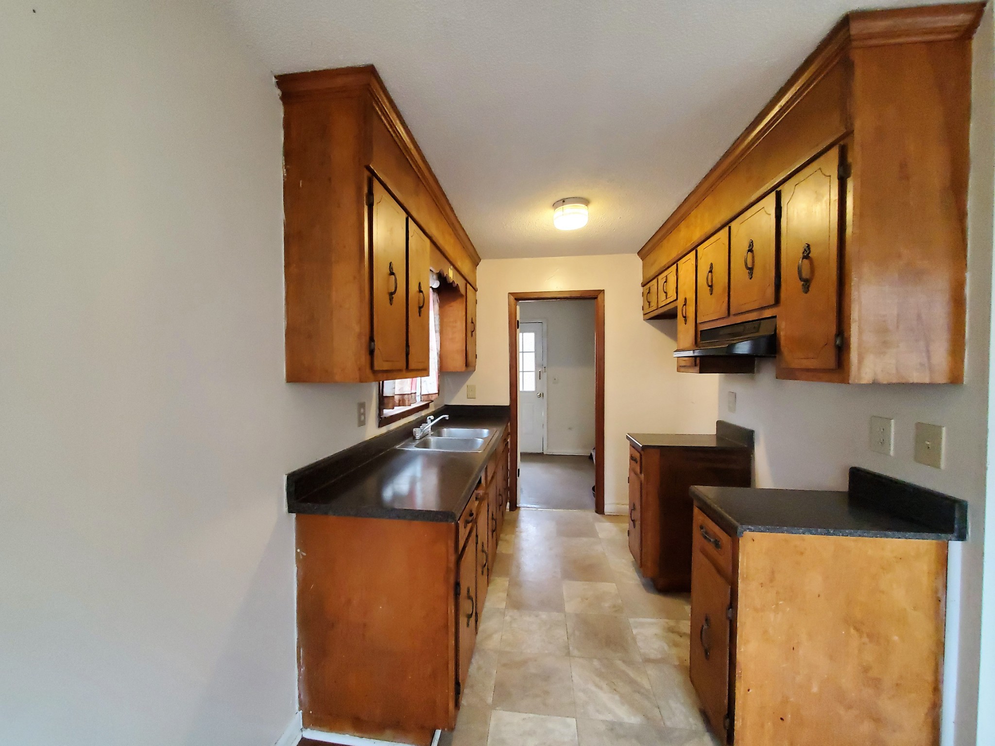 213 South Rhodes Street Pulaski, TN 38478 - Photo 2 of 11 Gallery Image 2