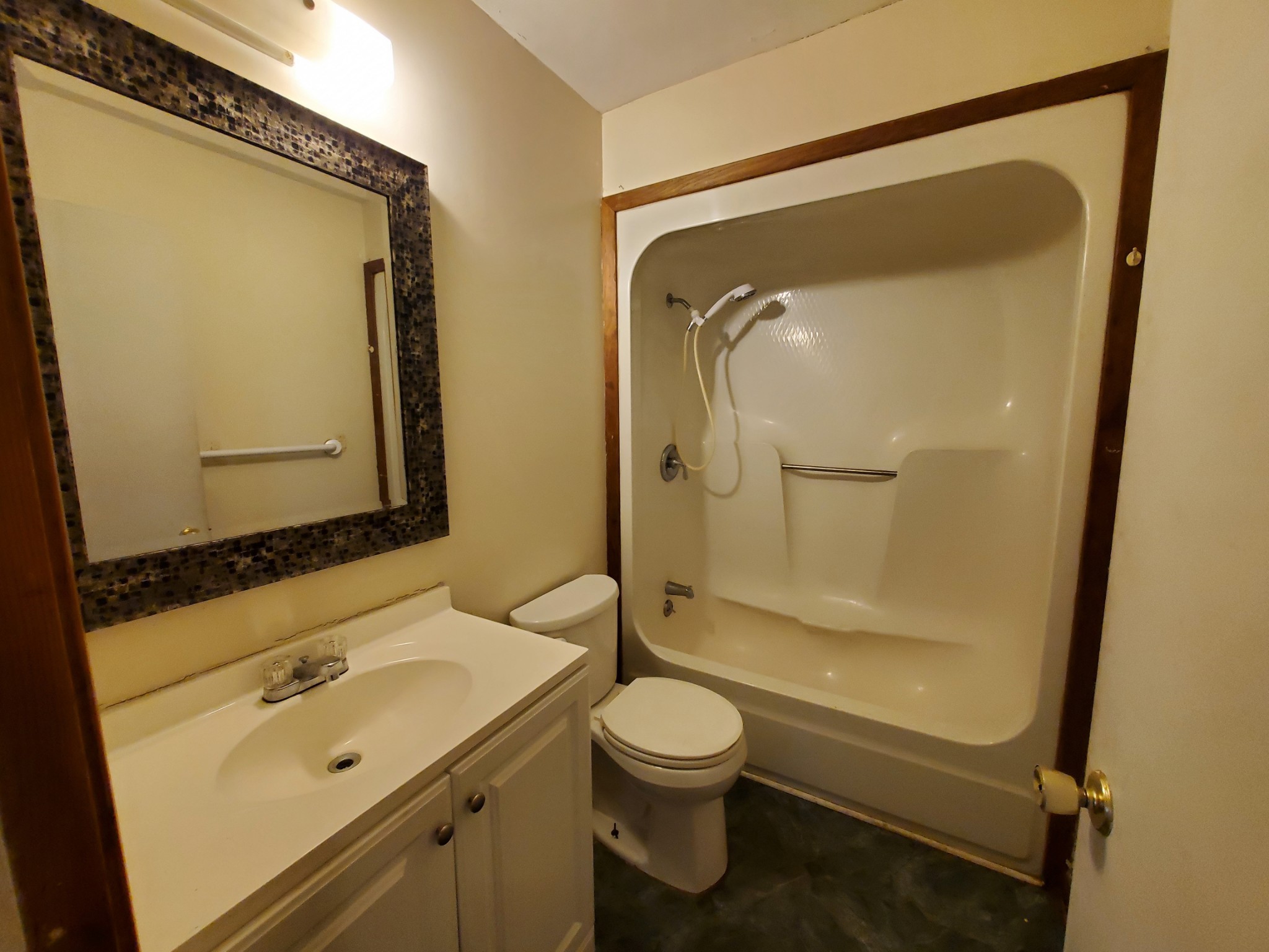 213 South Rhodes Street Pulaski, TN 38478 - Photo 8 of 11 Gallery Image 8