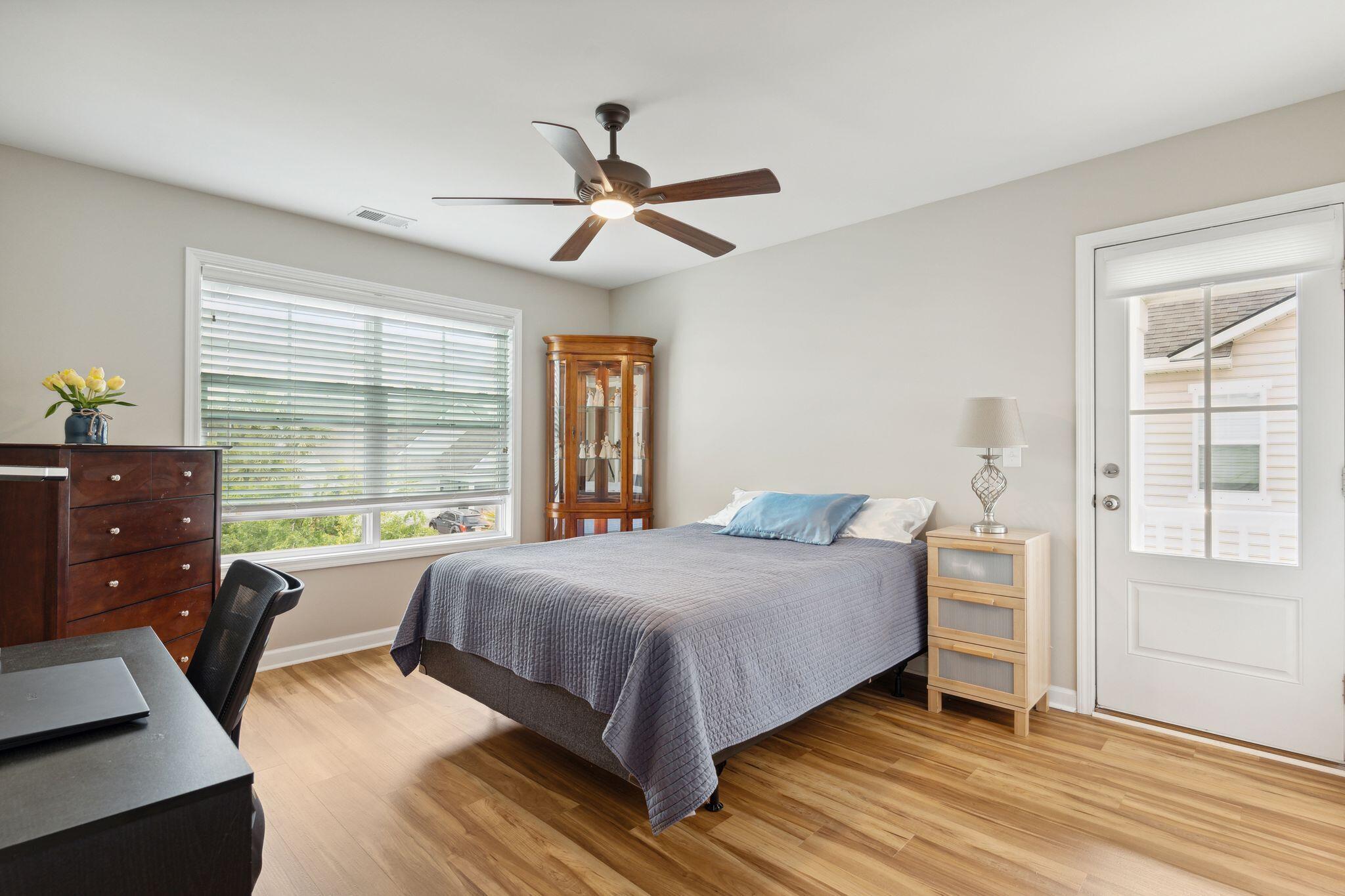 1041 Harbortowne Road Charleston, SC 29412 - Photo 25 of 44 1041HarbortowneRd-KeenEyeMarketing-026