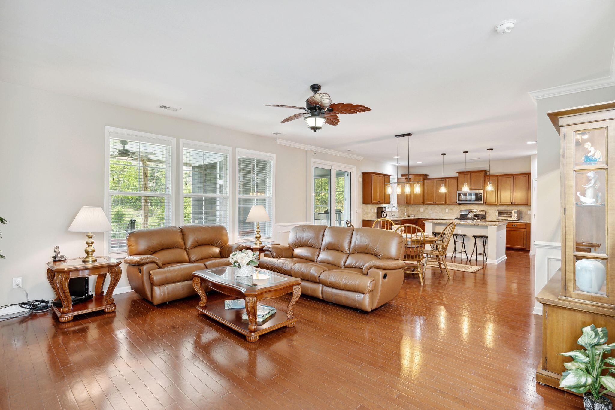 1041 Harbortowne Road Charleston, SC 29412 - Photo 5 of 44 1041HarbortowneRd-KeenEyeMarketing-006