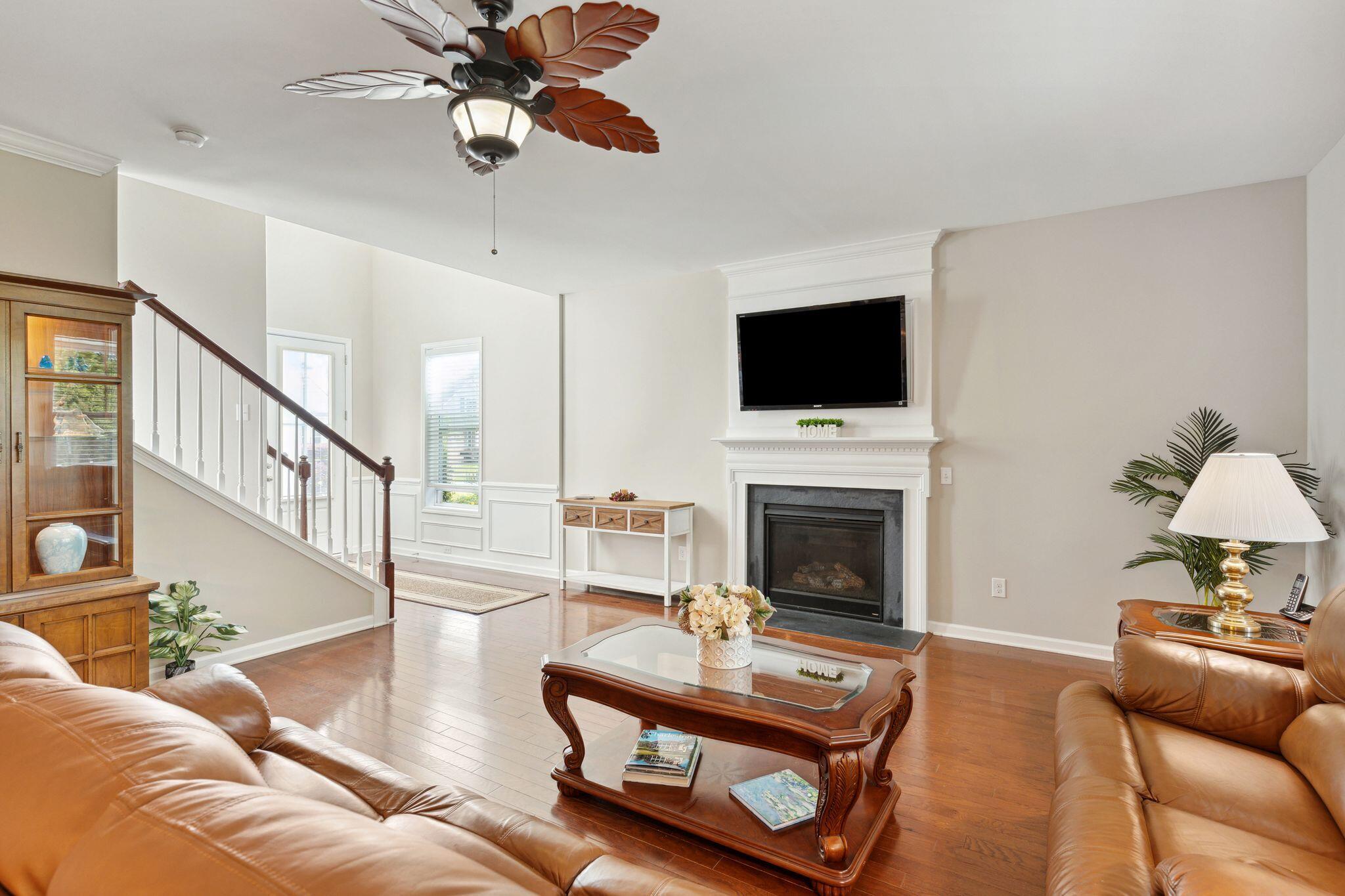 1041 Harbortowne Road Charleston, SC 29412 - Photo 6 of 44 1041HarbortowneRd-KeenEyeMarketing-007