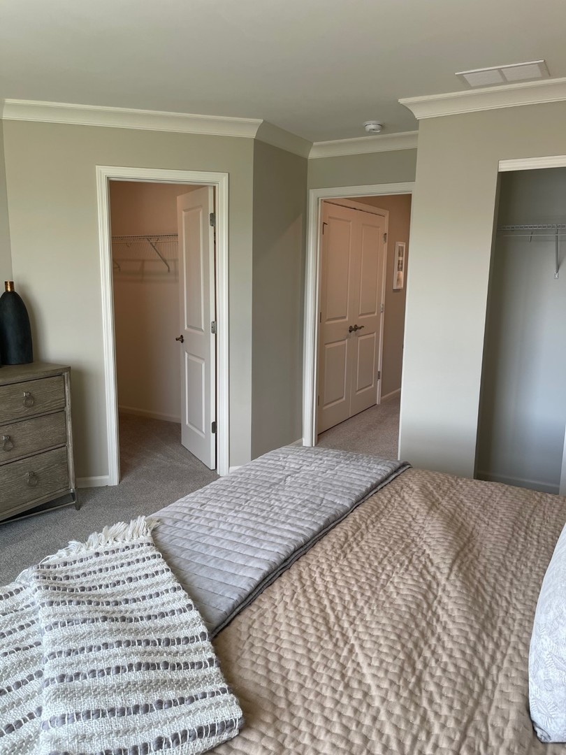 1052 Atterberg Road, Unit 3502 South Elgin, IL 60177 - Photo 13 of 18 Gallery Image 13