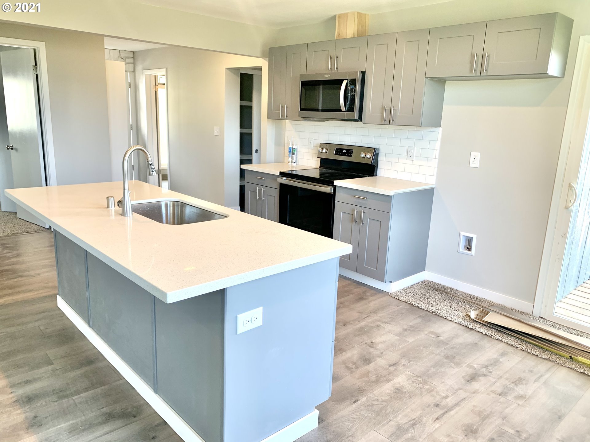 2014 Green Mountain Road Kalama, WA 98625 - Photo 5 of 22 Gallery Image 5