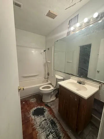 $174,900 | 1644 North Tipton Street, Visalia, CA 93292