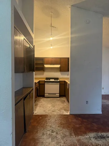 $174,900 | 1644 North Tipton Street, Visalia, CA 93292