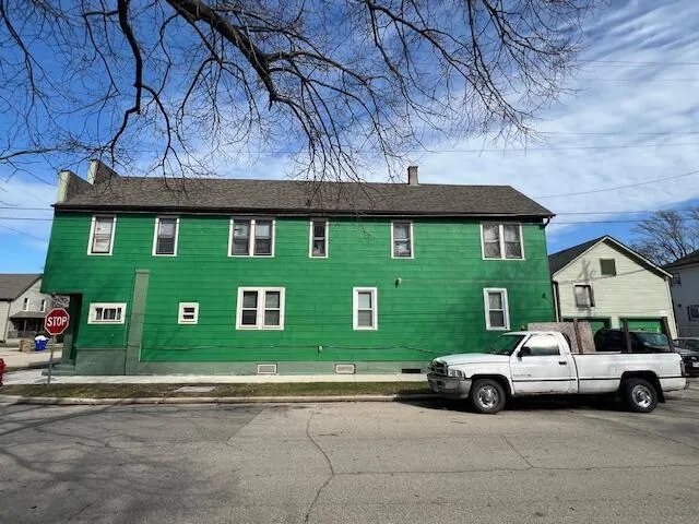 $399,000 | 1515 54th Street, Kenosha, WI 53140