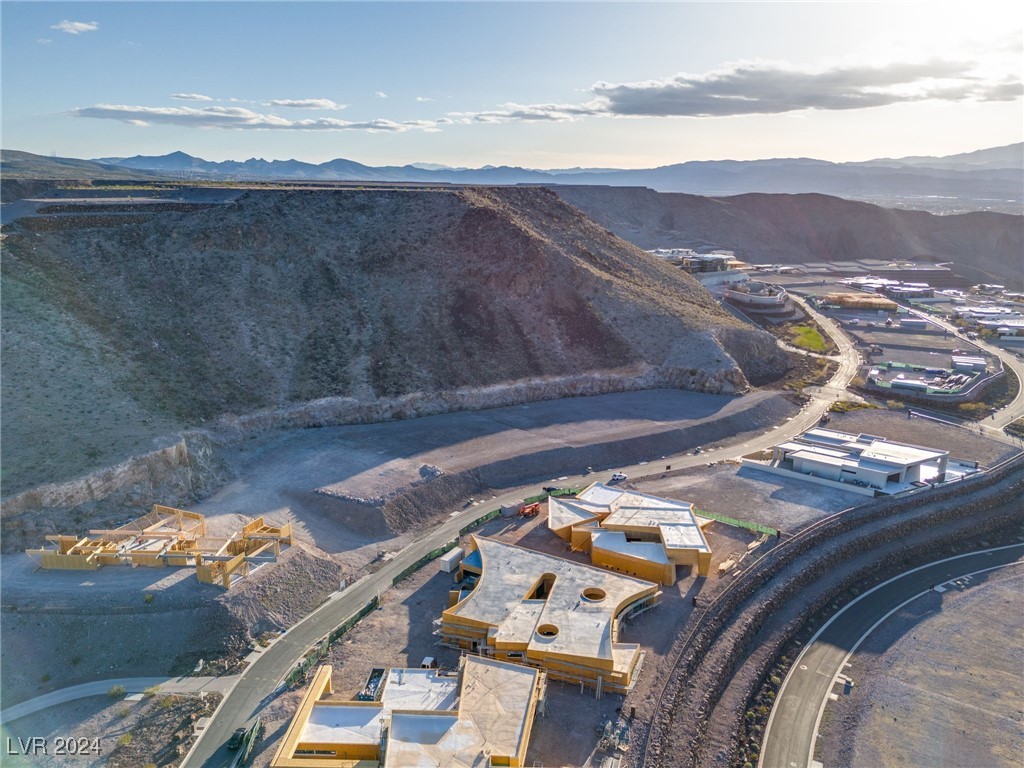 7 Chisel Crest Court Henderson, NV 89012 - Photo 5 of 17