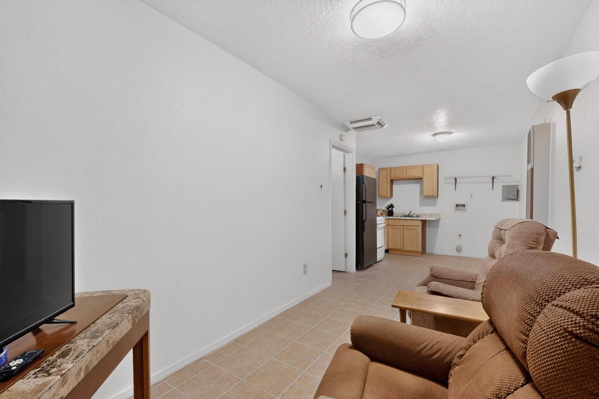 2215 Hooper Road Southwest Albuquerque, NM 87105 - Photo 39 of 67 Gallery Image 39