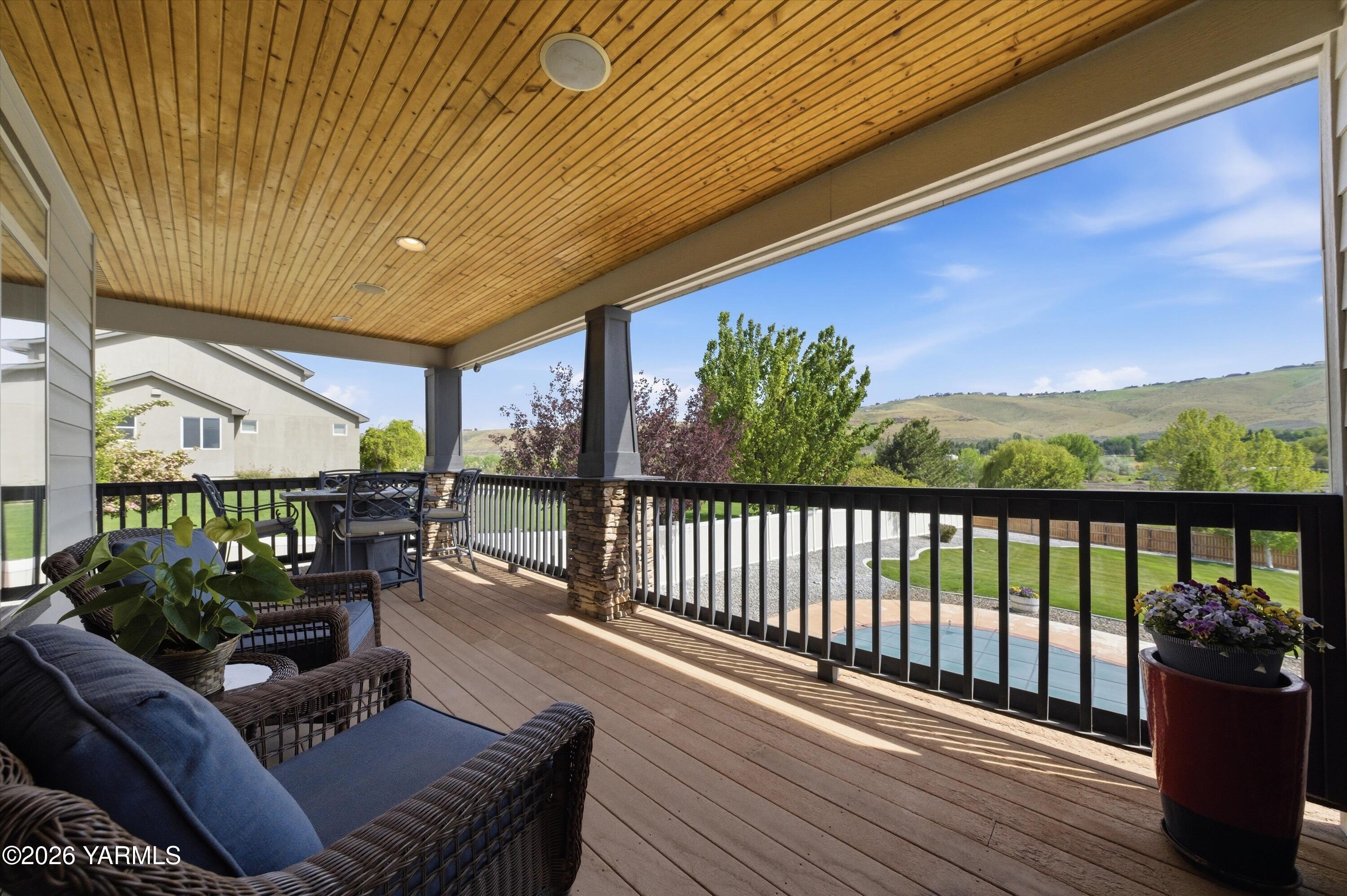 98303 East Ridgeview Drive Kennewick, WA 99338 - Photo 26 of 78 80-7R503297-2