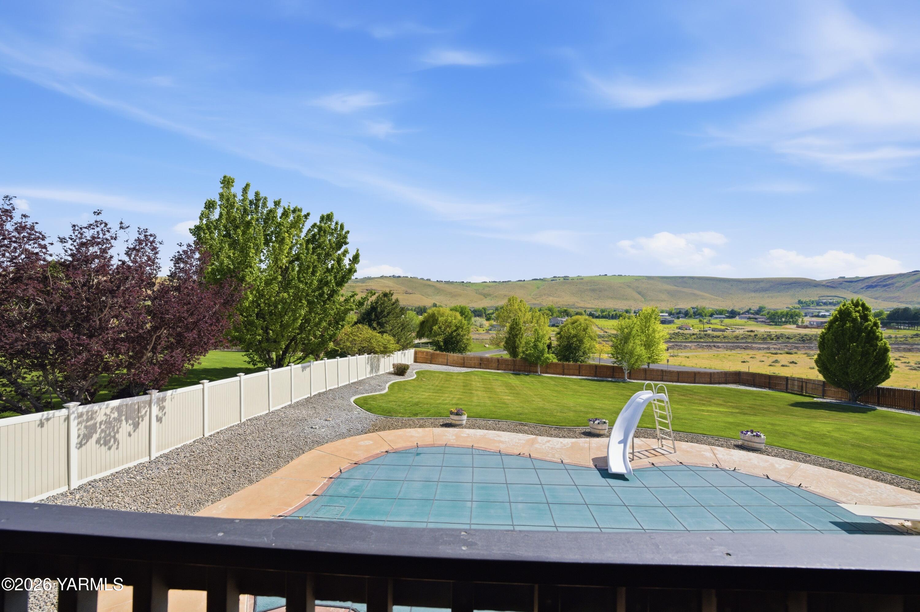 98303 East Ridgeview Drive Kennewick, WA 99338 - Photo 28 of 78 59-7R503300