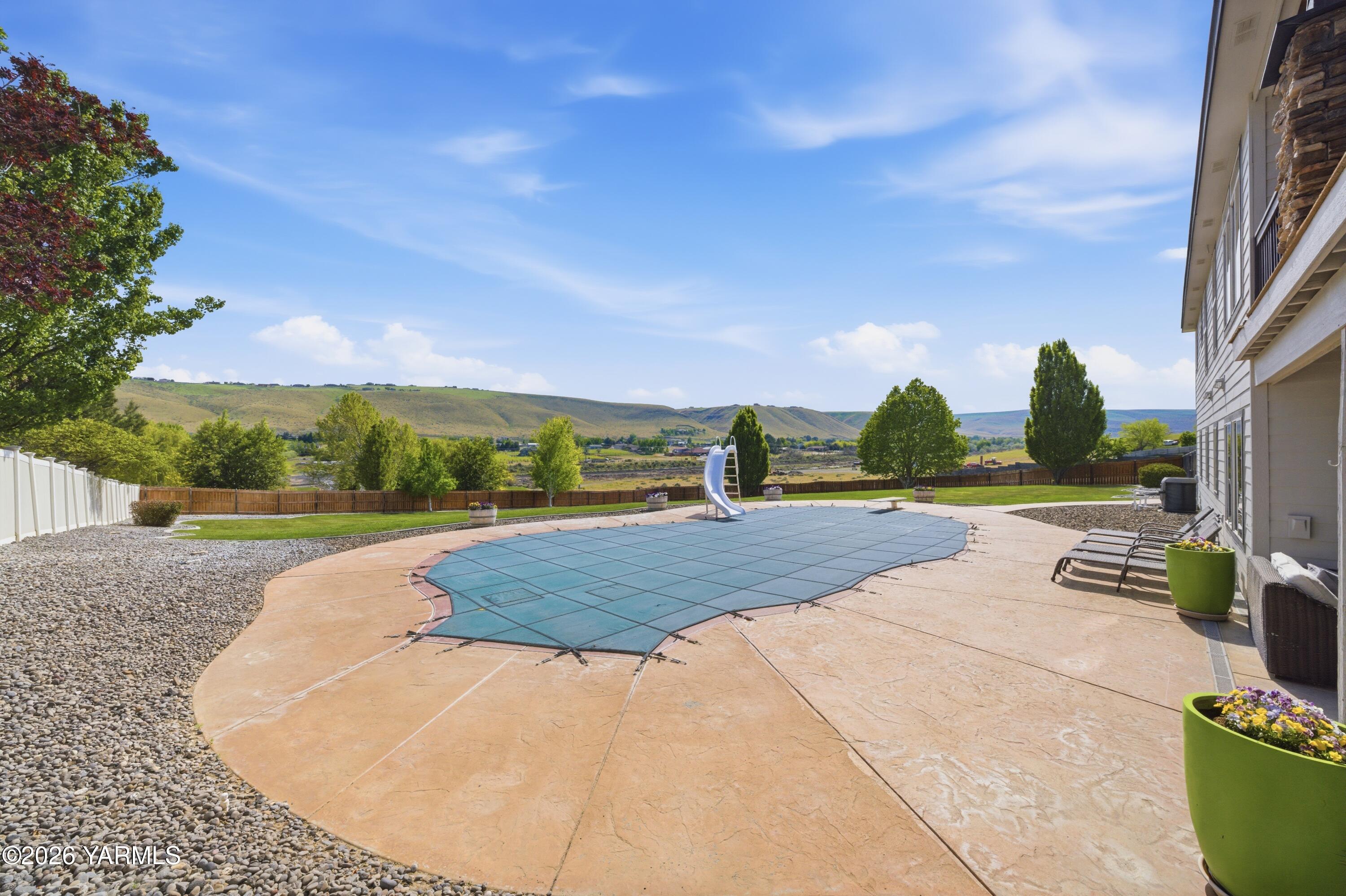 98303 East Ridgeview Drive Kennewick, WA 99338 - Photo 33 of 78 65-7R503318