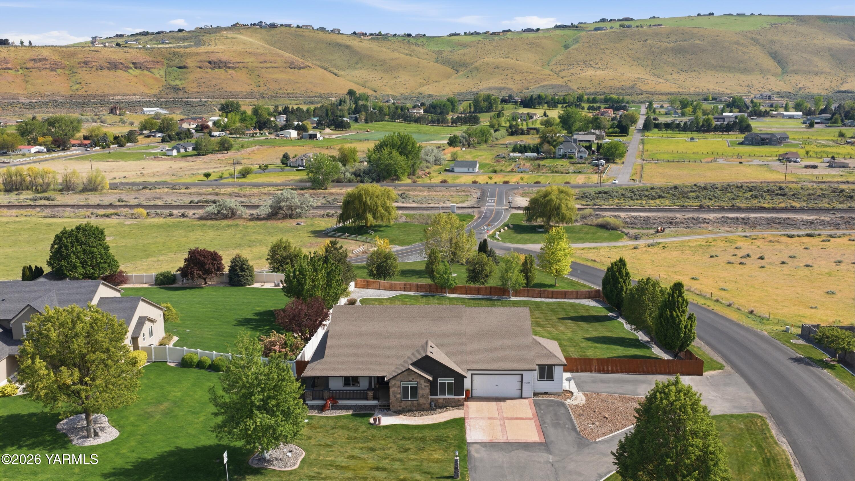 98303 East Ridgeview Drive Kennewick, WA 99338 - Photo 43 of 78 79-DJI_20260501153518_0254_D_M4P