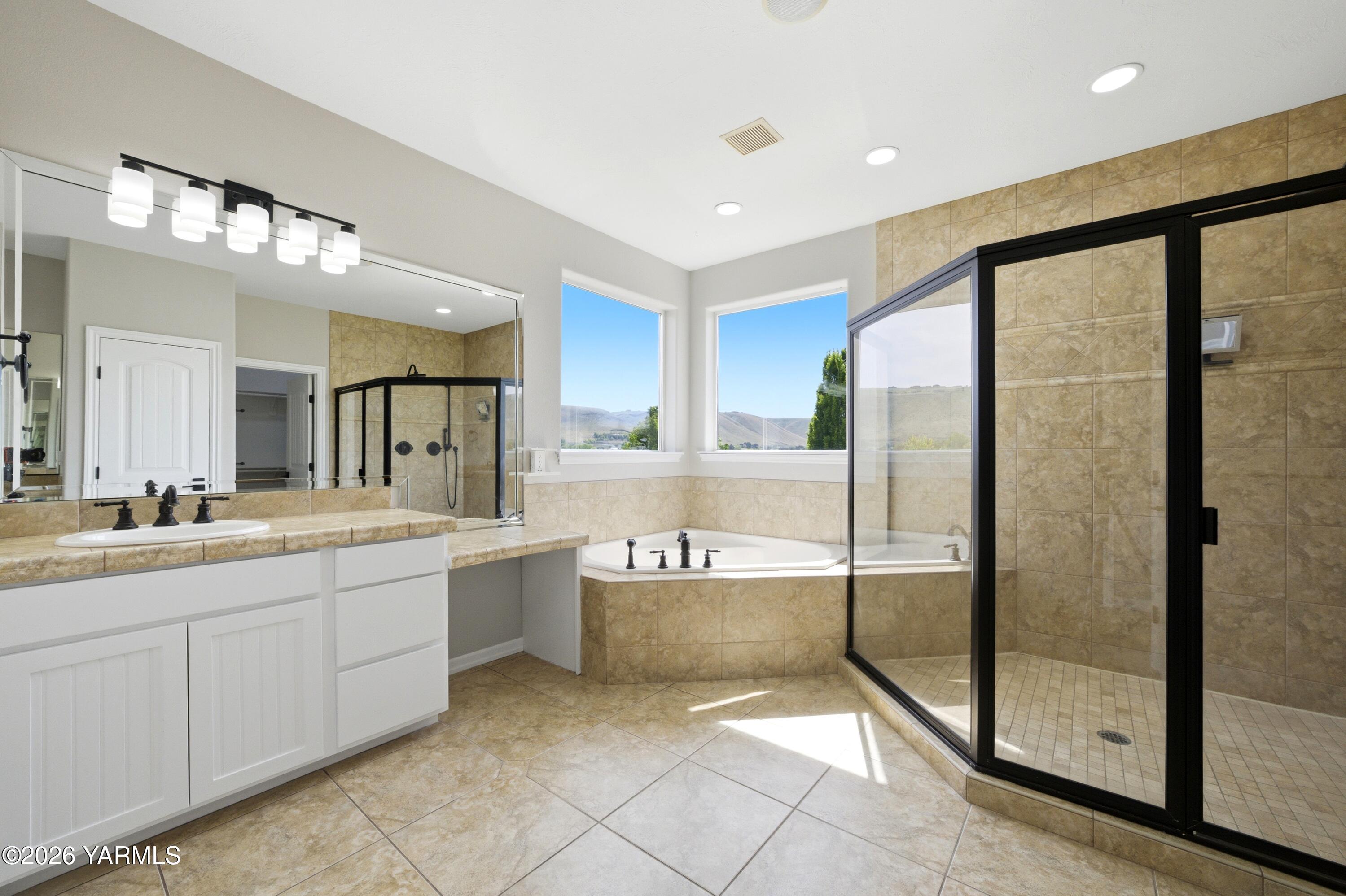 98303 East Ridgeview Drive Kennewick, WA 99338 - Photo 62 of 78 41-7R503246