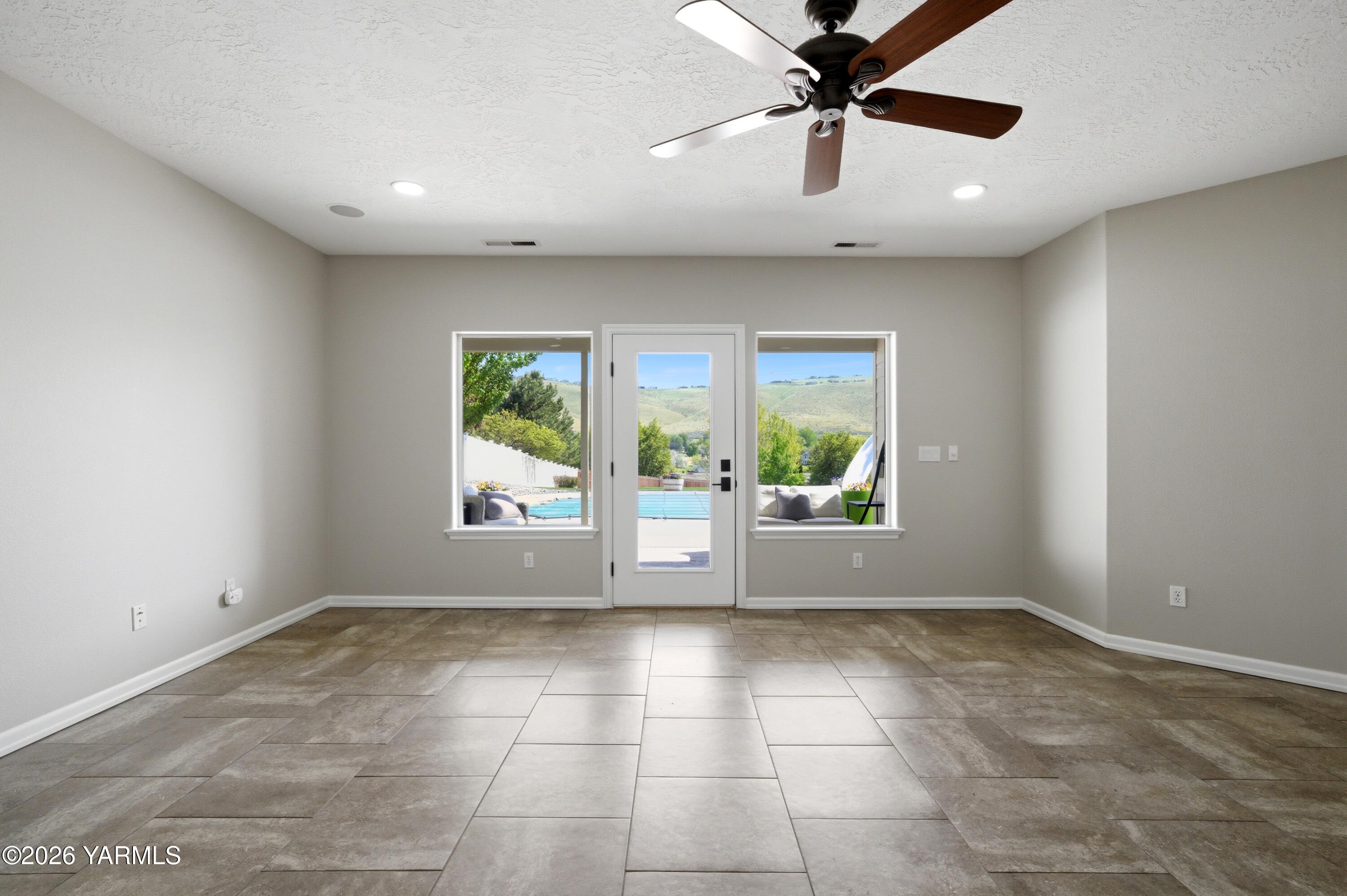 98303 East Ridgeview Drive Kennewick, WA 99338 - Photo 70 of 78 49-7R503270