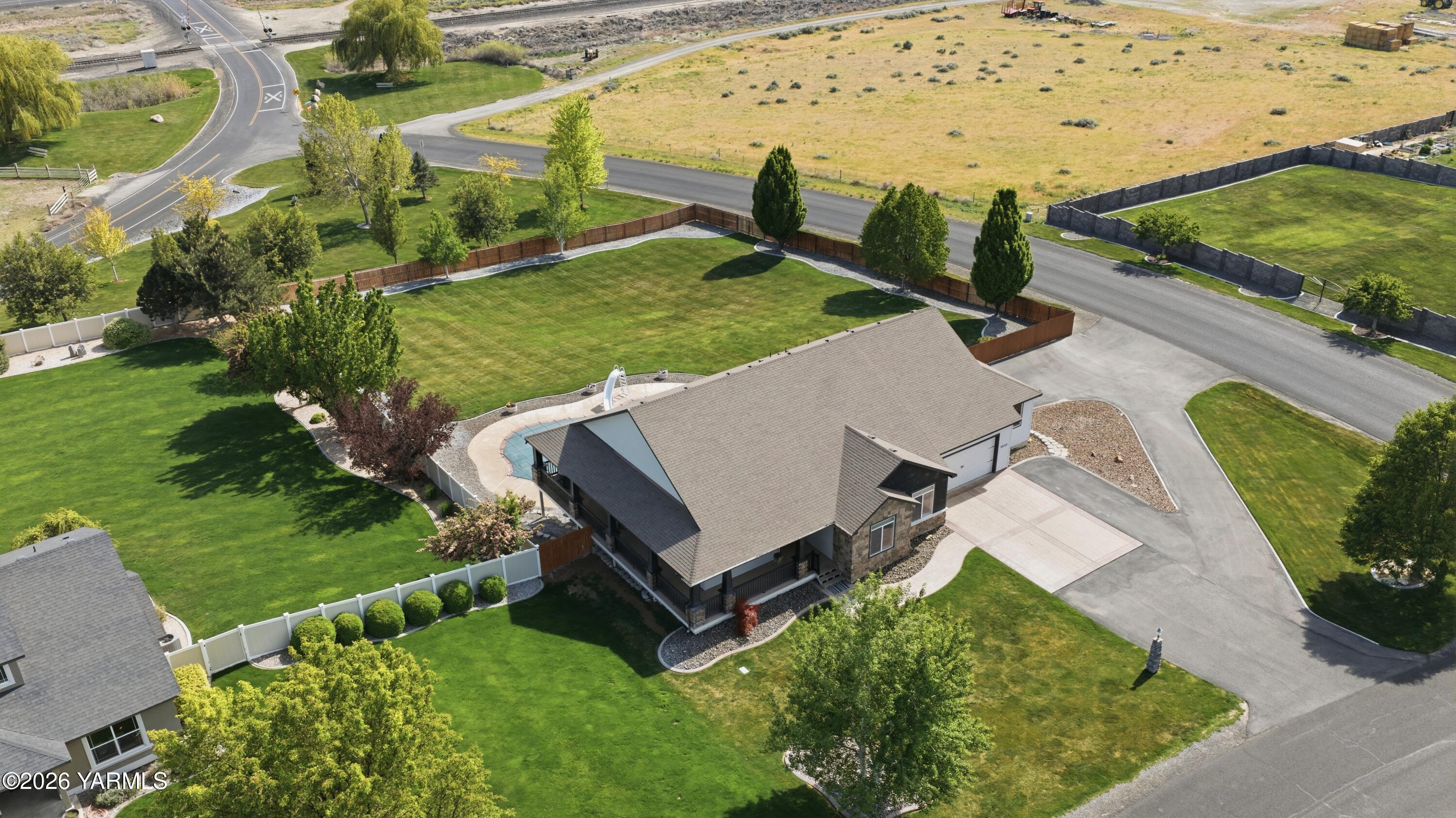98303 East Ridgeview Drive Kennewick, WA 99338 - Photo 9 of 78 78-DJI_20260501153507_0251_D_M4P