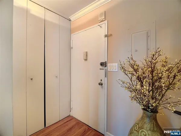 $380,000 | 250 Gorge Road, Unit 22F, Cliffside Park, NJ 07010
