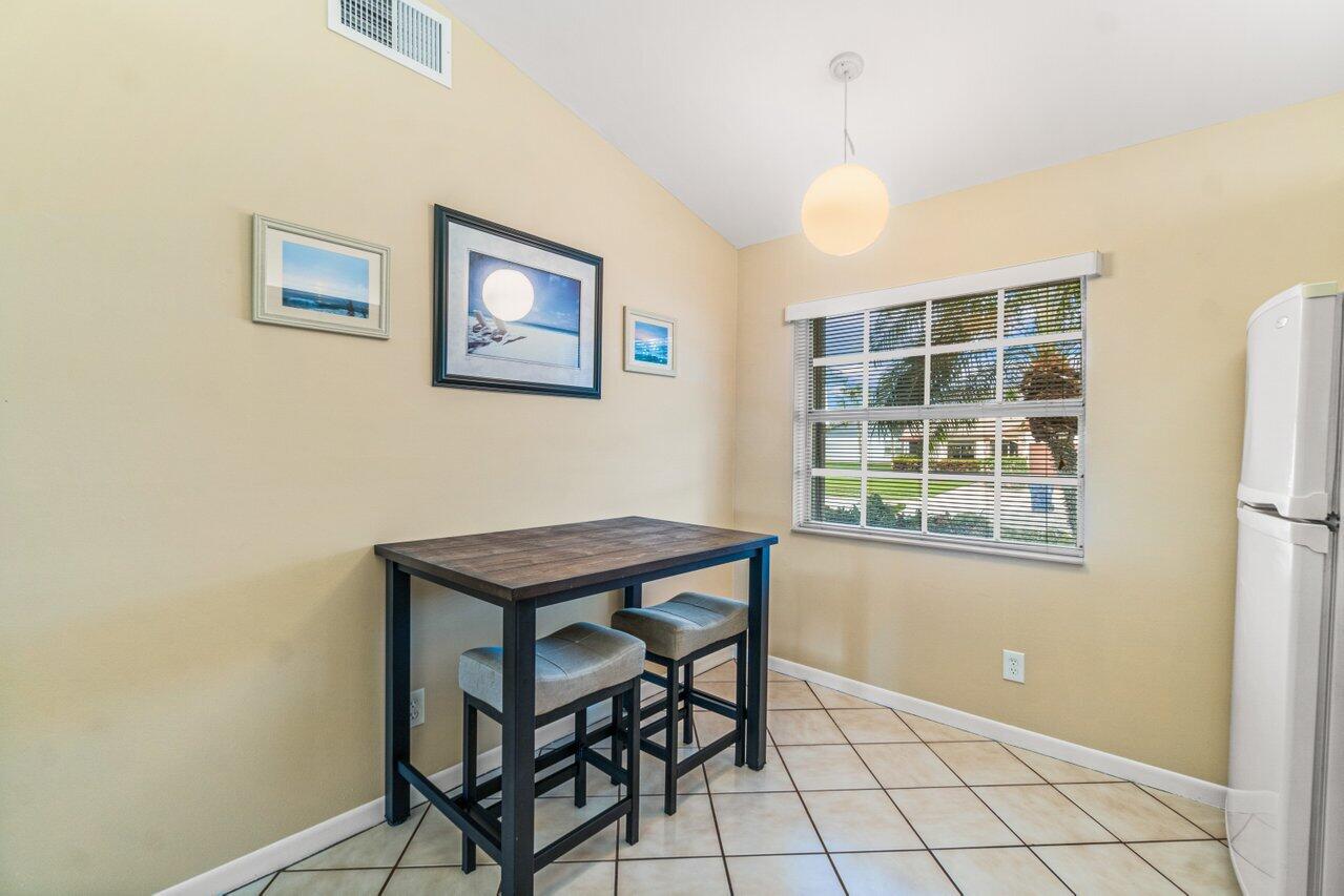 130 Moccasin Trail South Jupiter, FL 33458 - Photo 8 of 29 Kitchen (2)