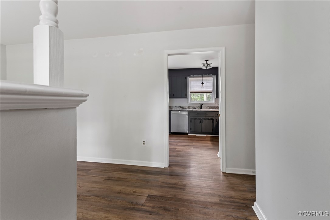15609 Rowlett Road Chesterfield, VA 23838 - Photo 4 of 28