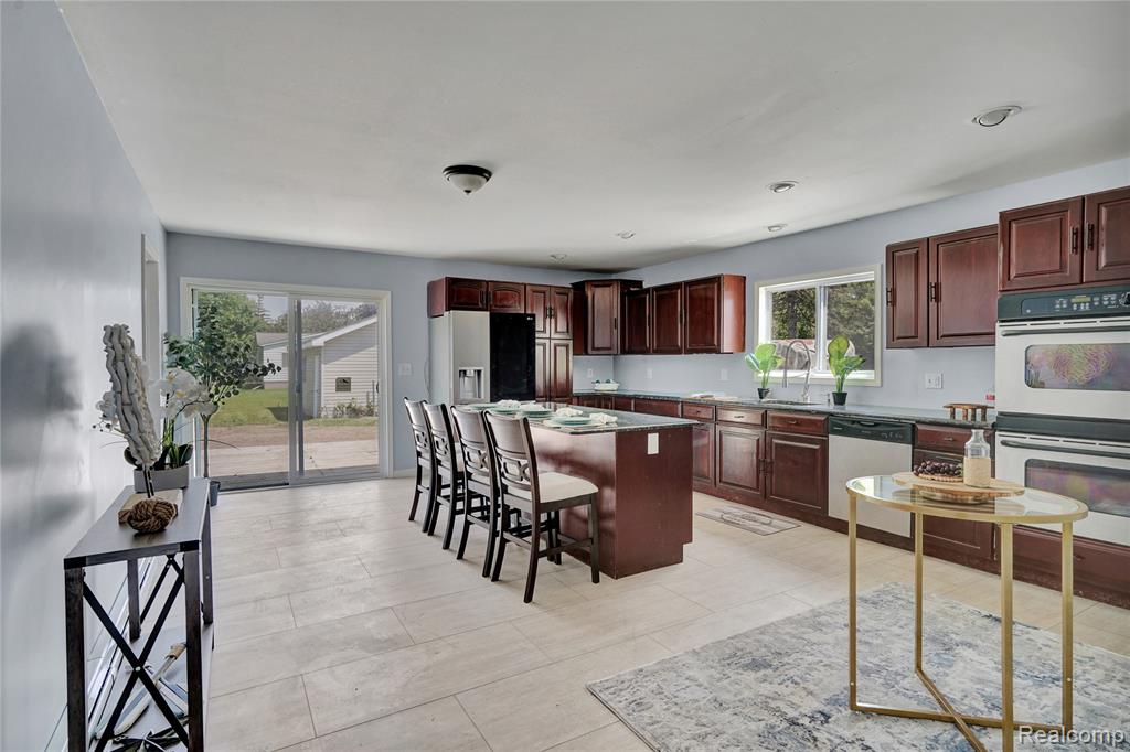 914 Chartier Road Marine City, MI 48039 - Photo 13 of 30