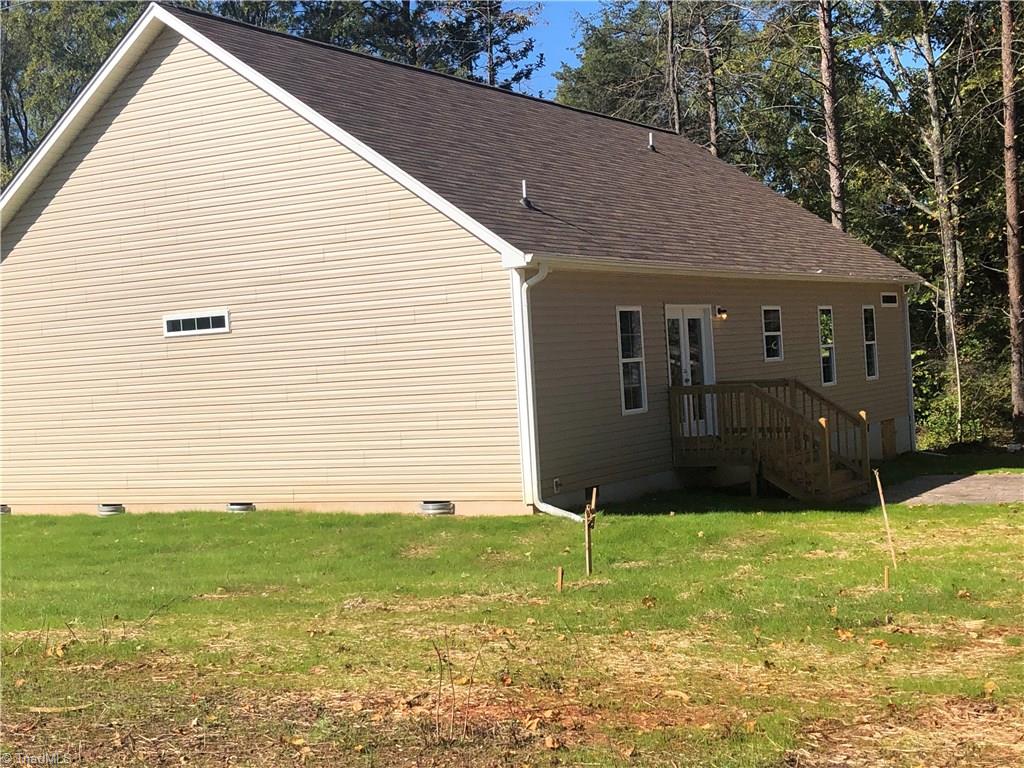 4400 Edgemore Road Greensboro, NC 27455 - Photo 5 of 6 Gallery Image 5