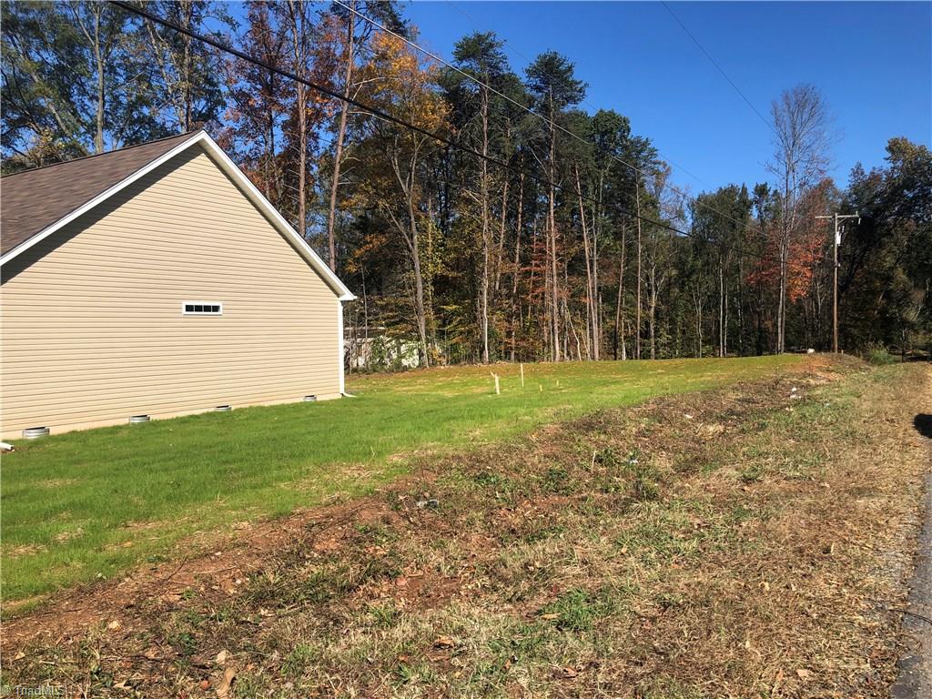 4400 Edgemore Road Greensboro, NC 27455 - Photo 6 of 6 Gallery Image 6