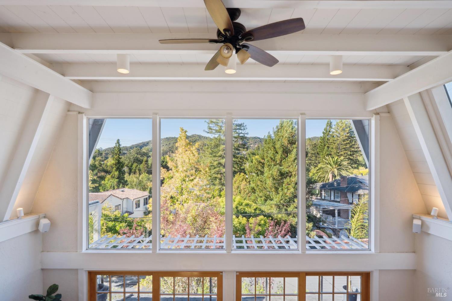 347 Jewell Street San Rafael, CA 94901 - Photo 54 of 61 a window in a room