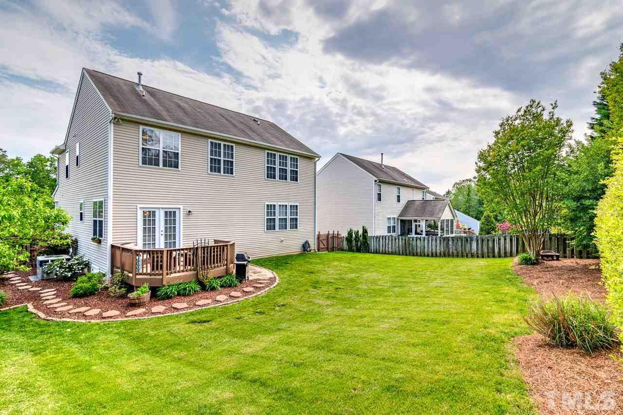 2533 Spruce Shadows Lane Raleigh, NC 27614 - Photo 4 of 30 Gallery Image 4