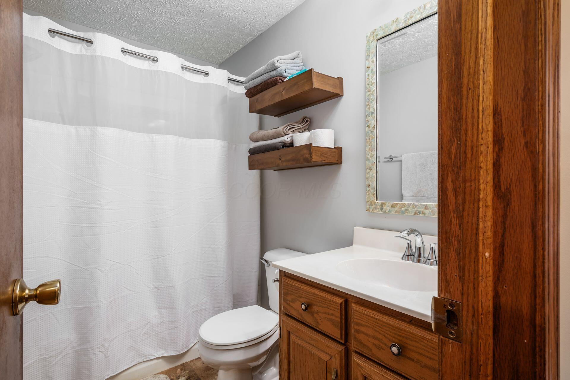 10862 Center Village Road Galena, OH 43021 - Photo 21 of 40 Upstairs