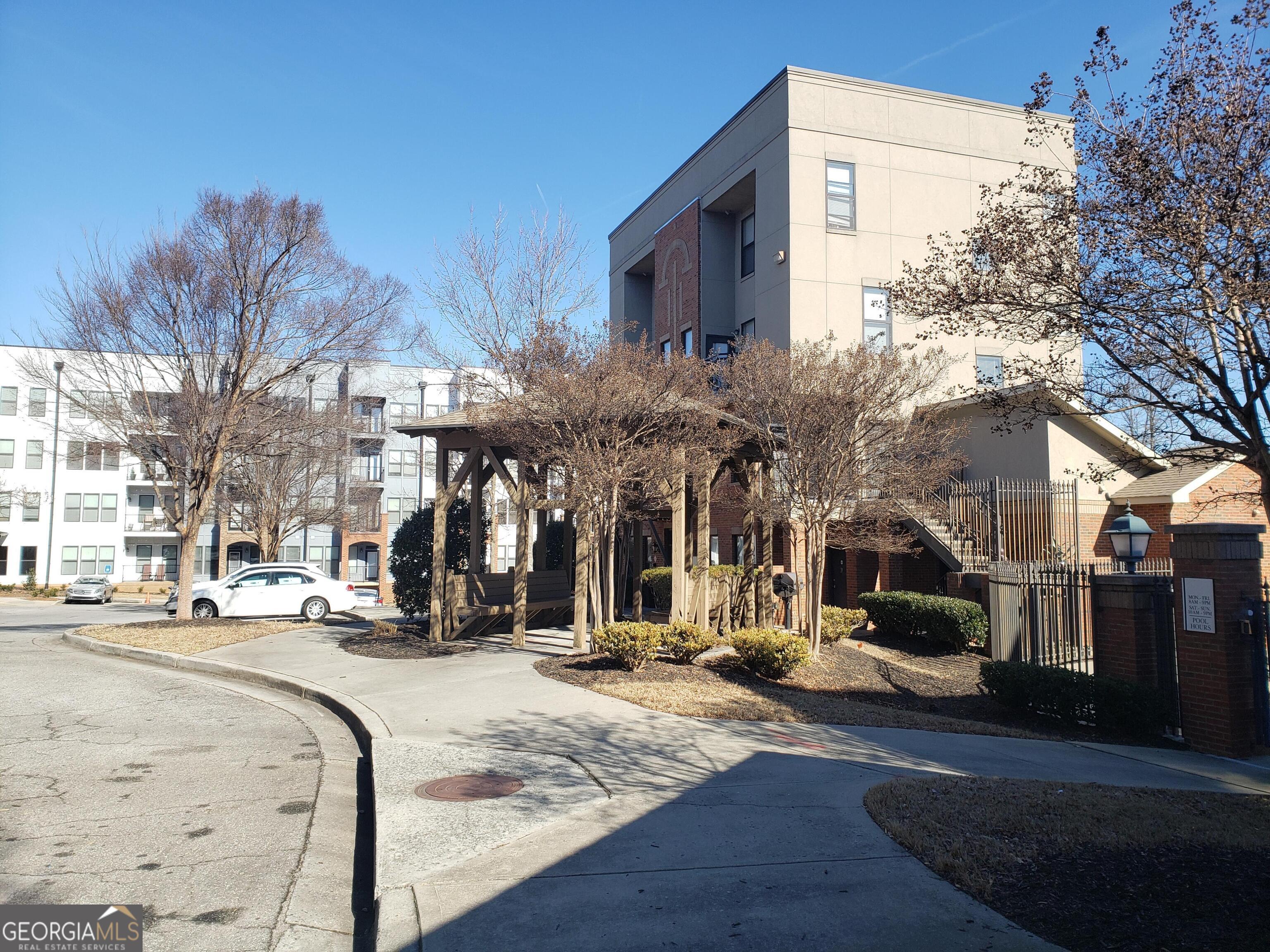 898 Oak Street Southwest, Unit 1303 Atlanta, GA 30310 - Photo 3 of 17 a view of a building with street