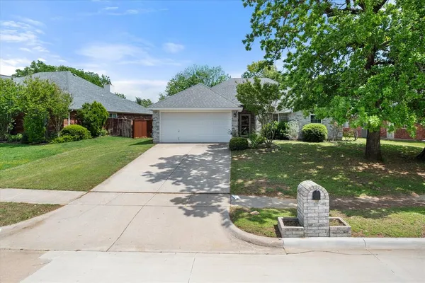 $319,000 | 2906 Yukon Drive, Corinth, TX 76210