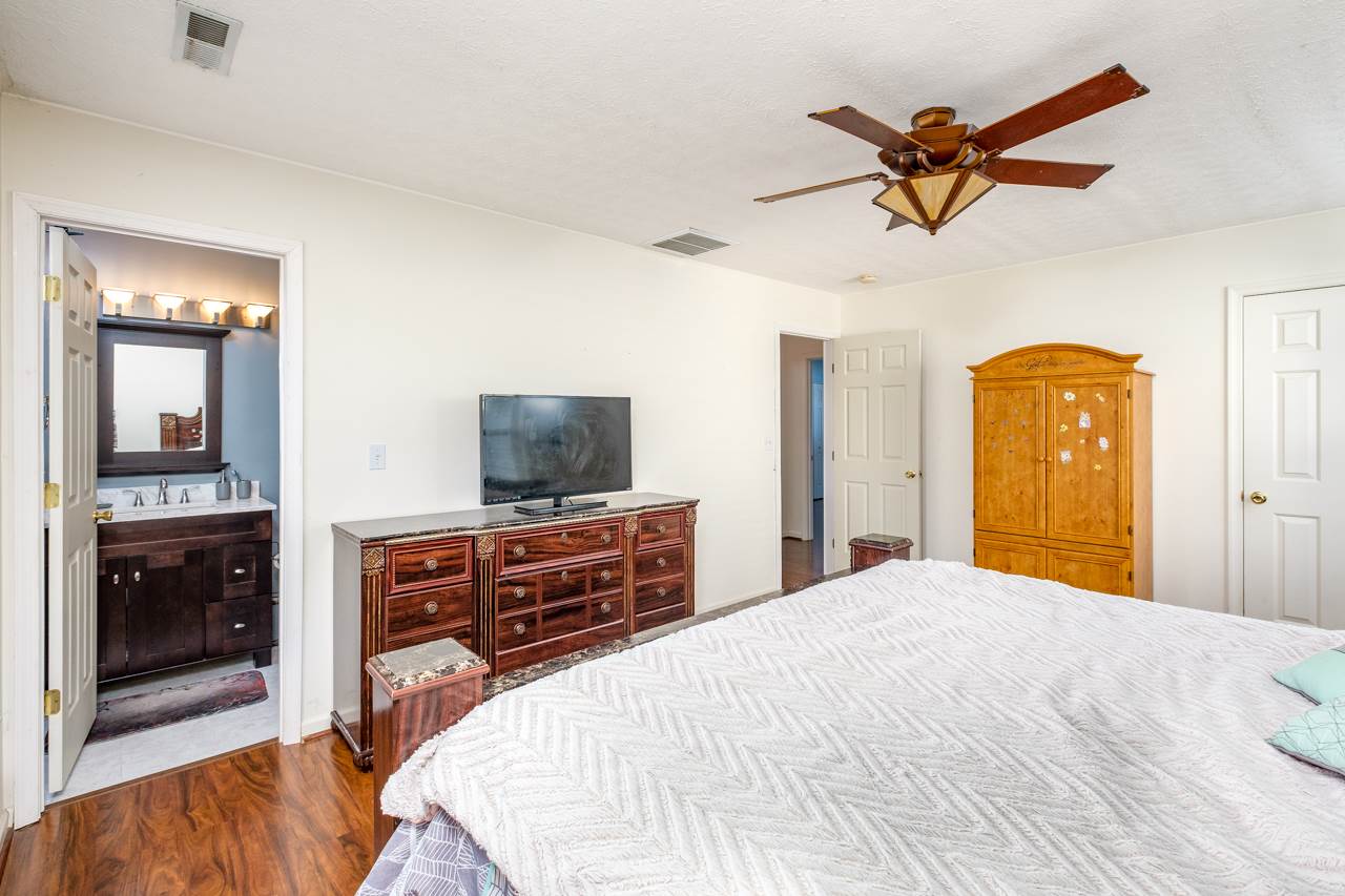 204 Inglecress Road Waynesboro, VA 22980 - Photo 13 of 38 Gallery Image 13