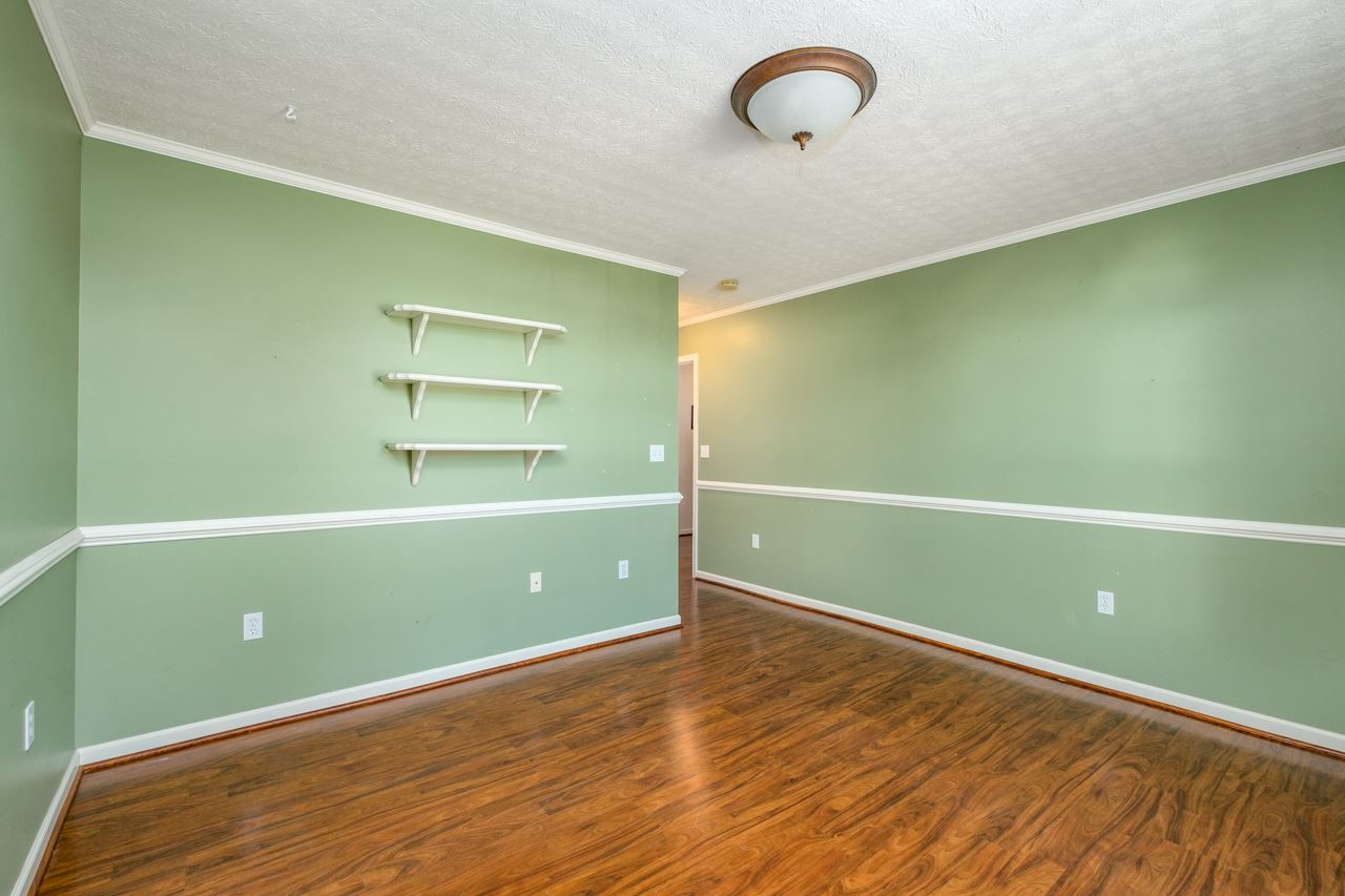 204 Inglecress Road Waynesboro, VA 22980 - Photo 15 of 38 Gallery Image 15