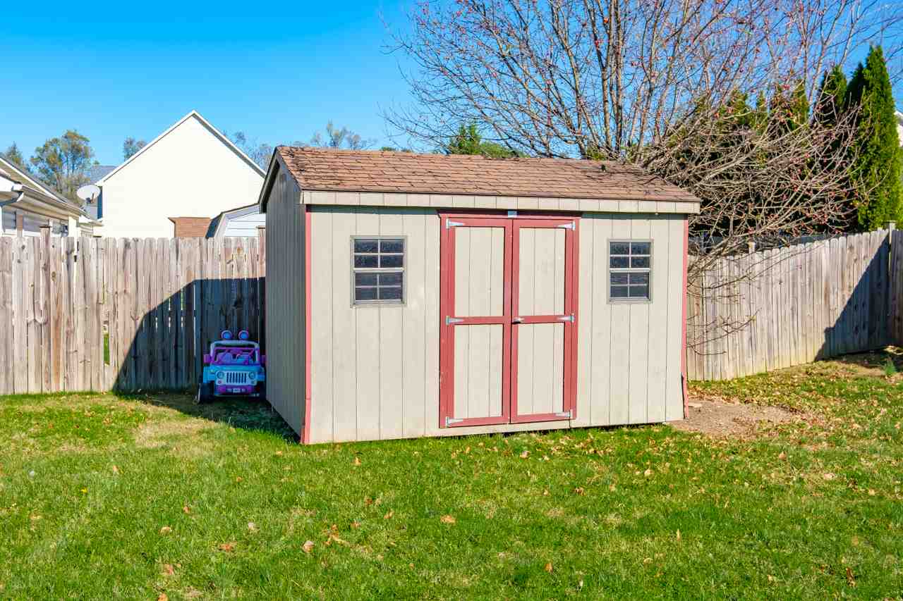 204 Inglecress Road Waynesboro, VA 22980 - Photo 29 of 38 Gallery Image 29