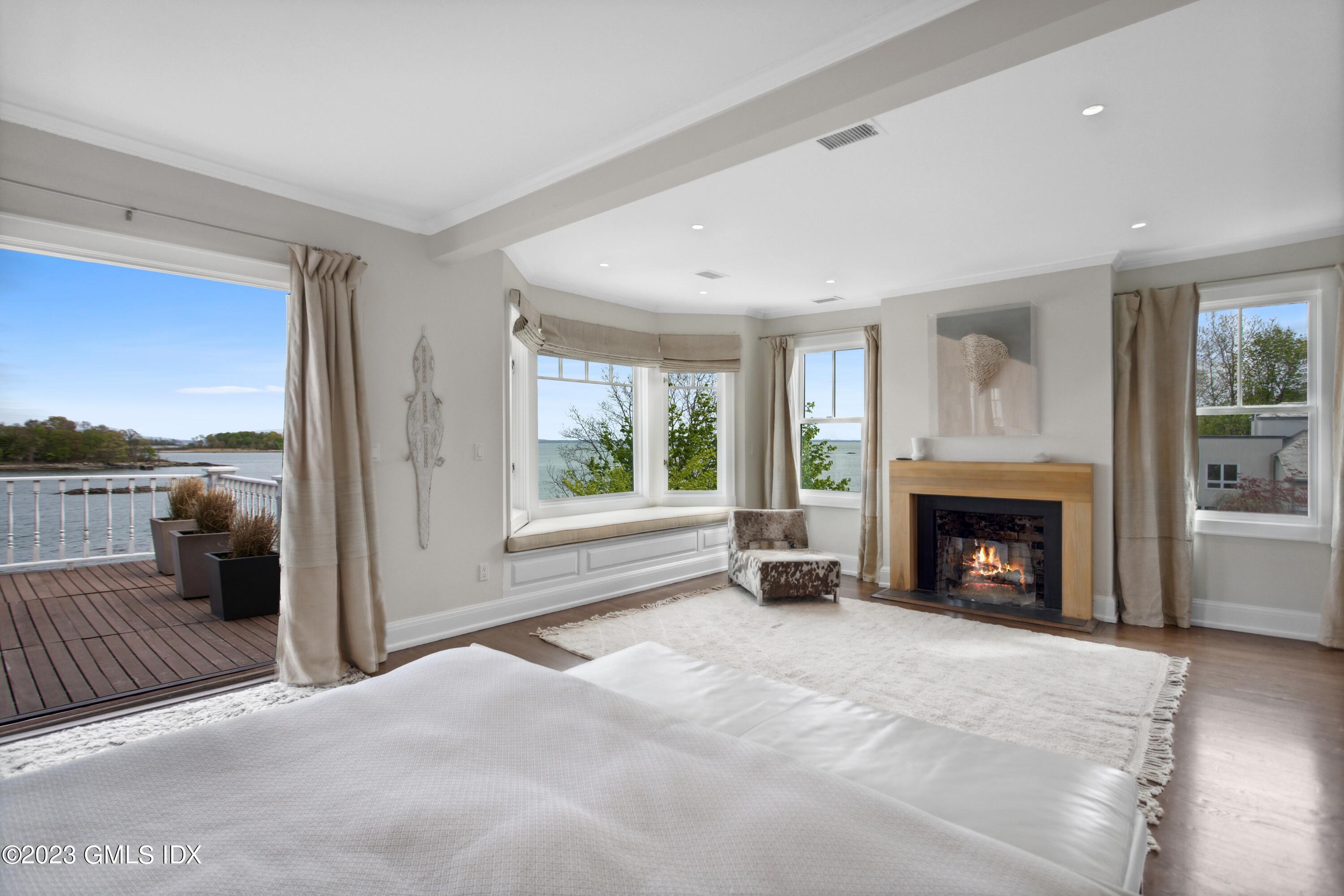61 Byram Shore Road Greenwich, CT 06830 - Photo 20 of 36 19_61ByranShoreRd_2026_HiRes