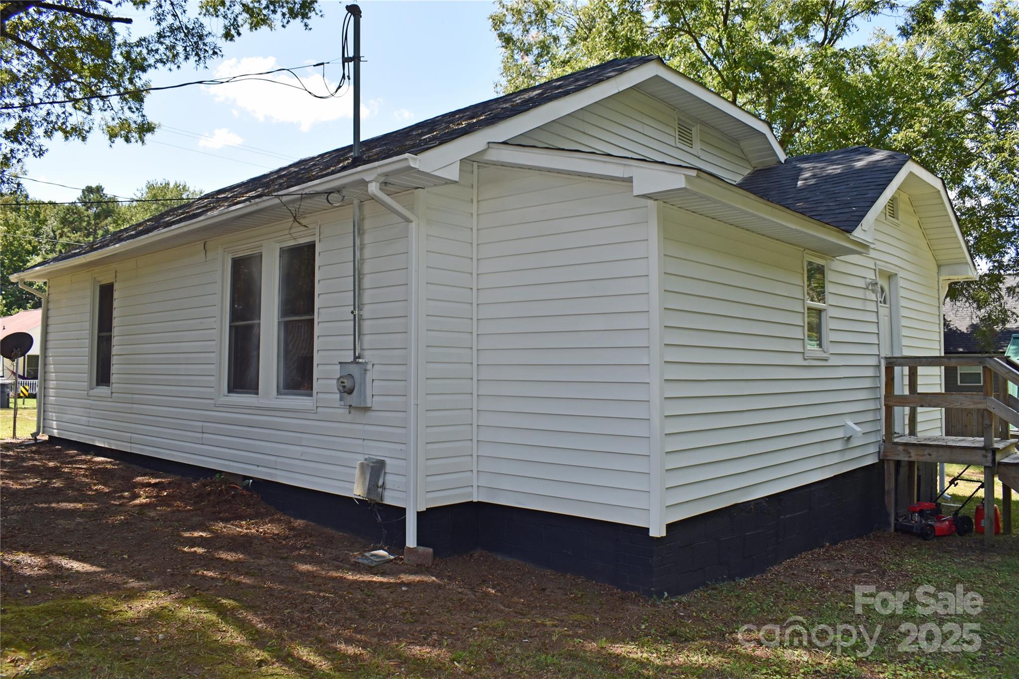 504 Locust Street Kannapolis, NC 28081 - Photo 5 of 35