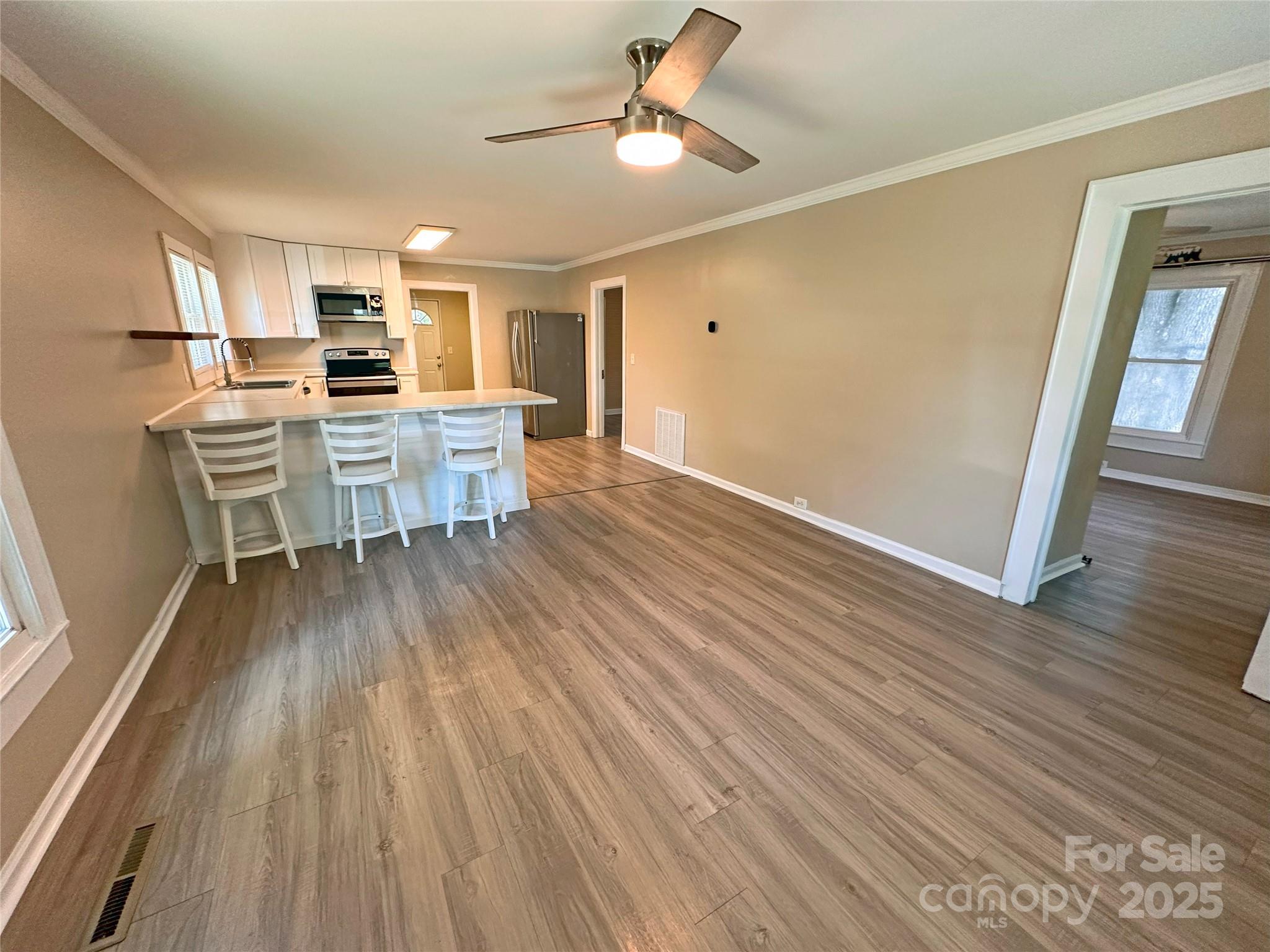 504 Locust Street Kannapolis, NC 28081 - Photo 7 of 35