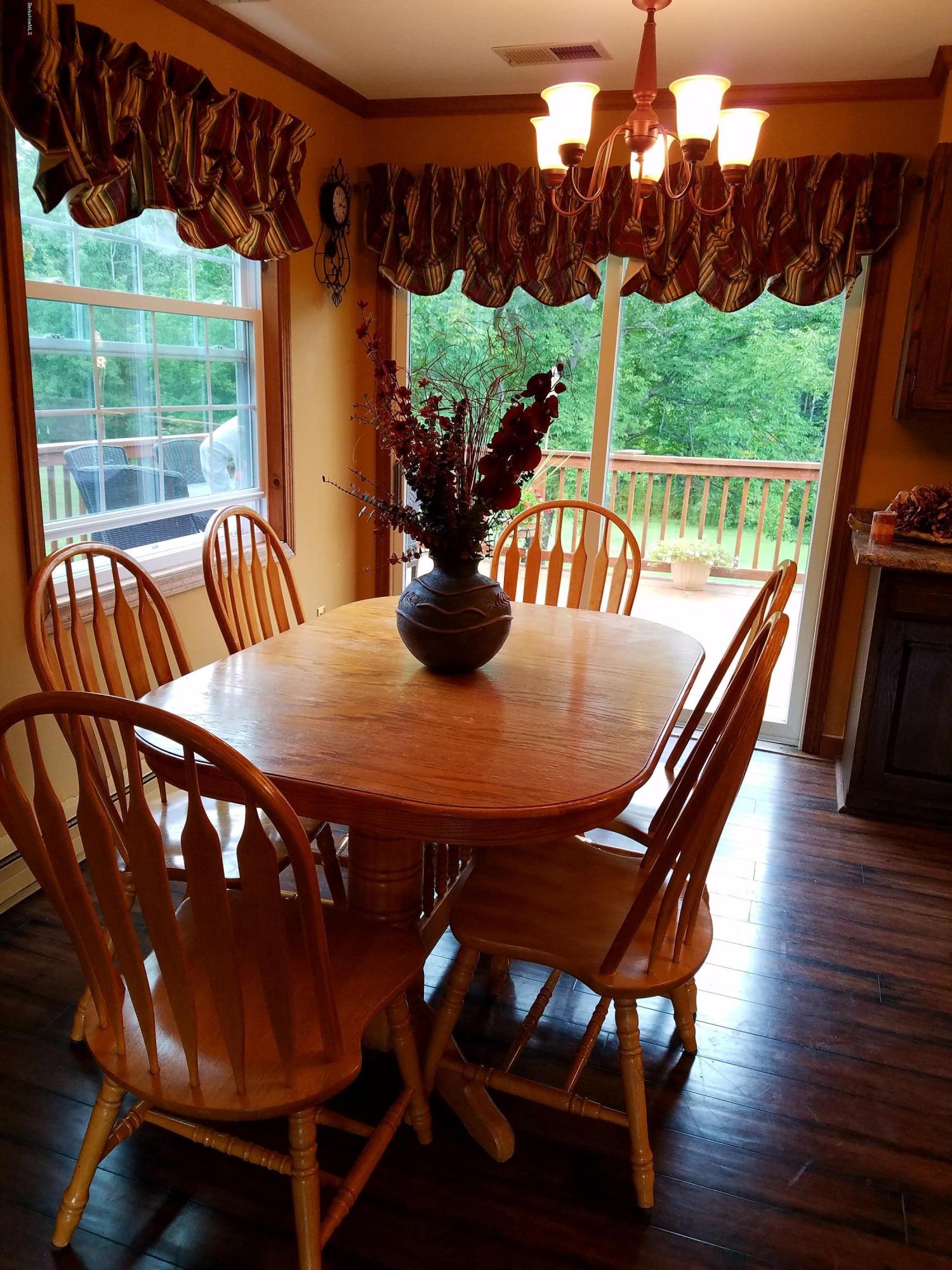 155 Balance Rock Road Lanesborough, MA 01237 - Photo 41 of 87 Dinng Area