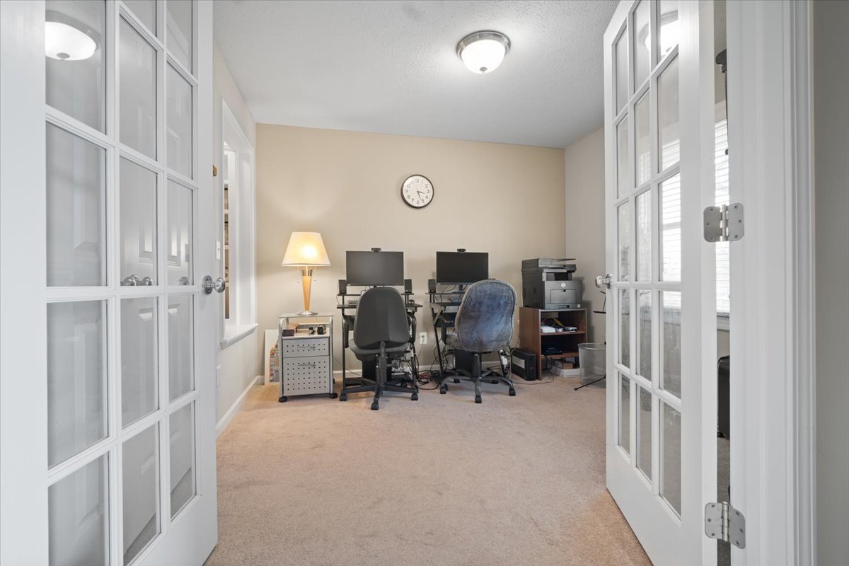 1600 Belclare Road Normal, IL 61761 - Photo 32 of 40 a view of living room with furniture