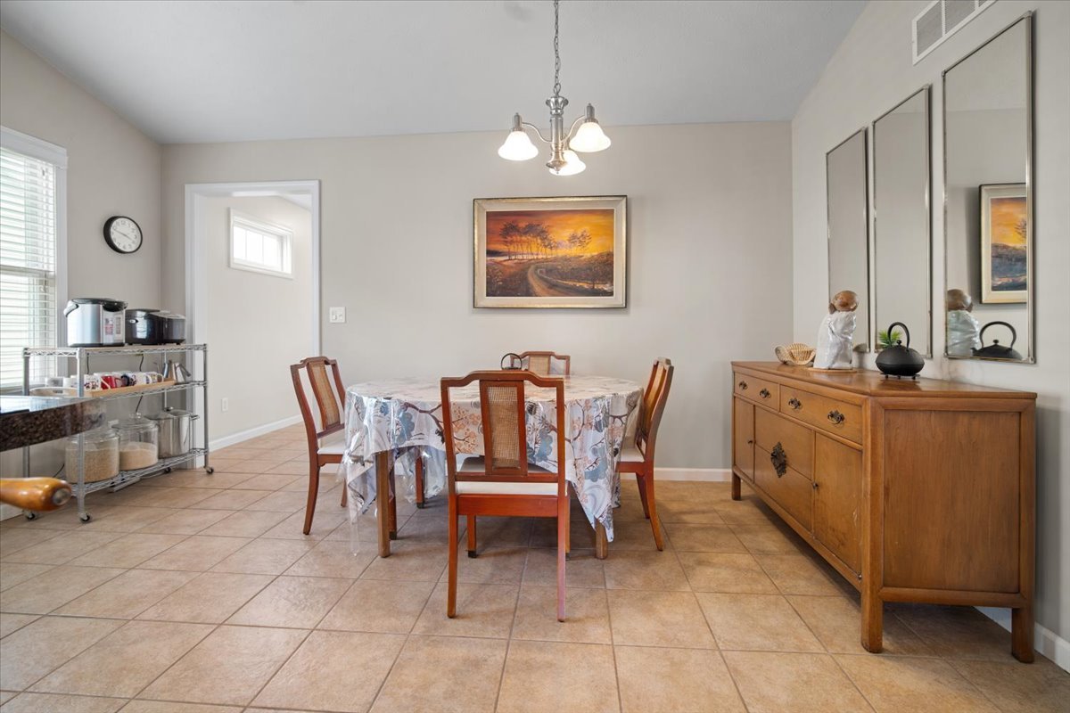 1600 Belclare Road Normal, IL 61761 - Photo 10 of 40 a dining room with furniture and window