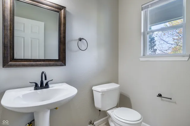 $264,000 | 477 Woodstream Drive, Greenfield, IN 46140