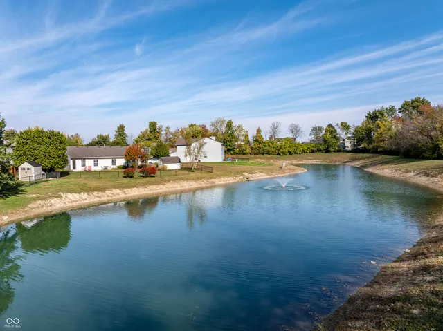 $264,000 | 477 Woodstream Drive, Greenfield, IN 46140