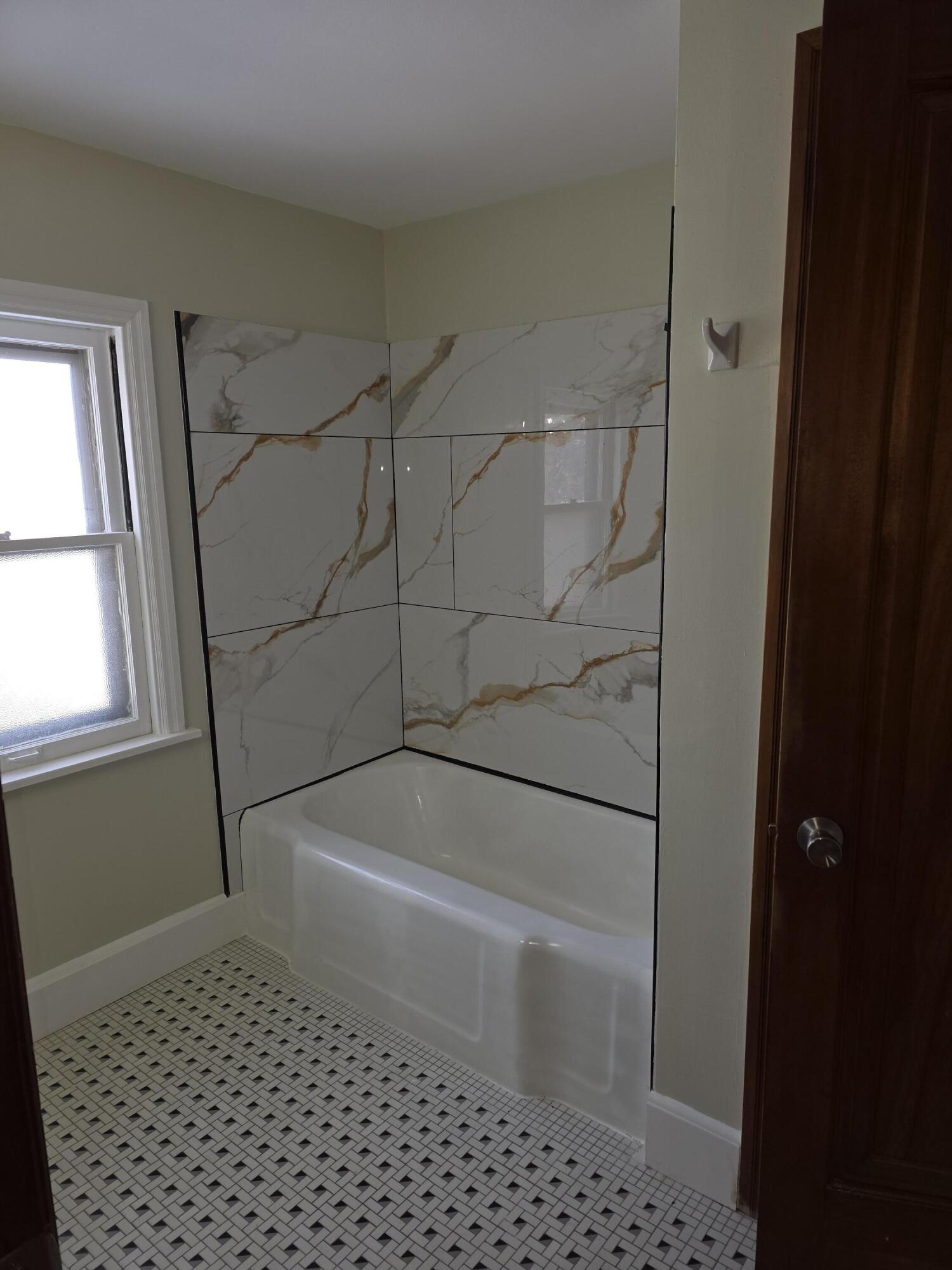 3530 North 55th Street Milwaukee, WI 53216 - Photo 19 of 26 2nd floor full bath