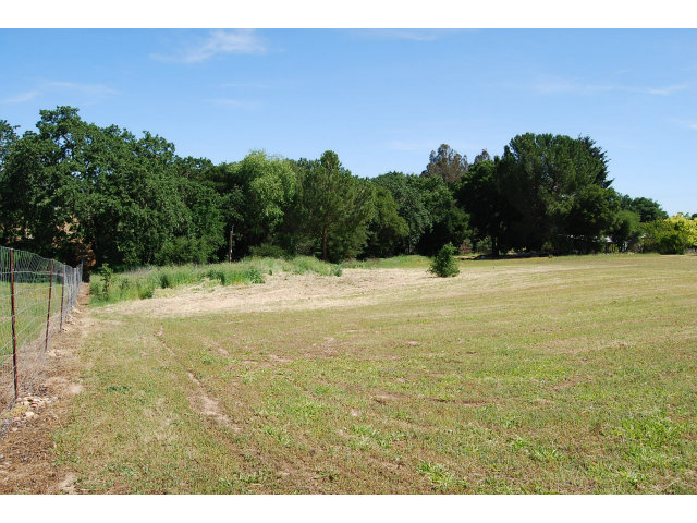 3875 Hecker Pass Road Gilroy, CA 95020 - Photo 3 of 9 a view of outdoor space and yard