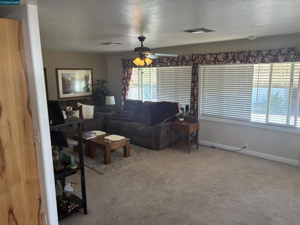 261 Tanbor Way Pacheco, CA 94553 - Photo 2 of 14